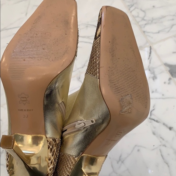 Gold snakeskin boots - Picture 4 of 6